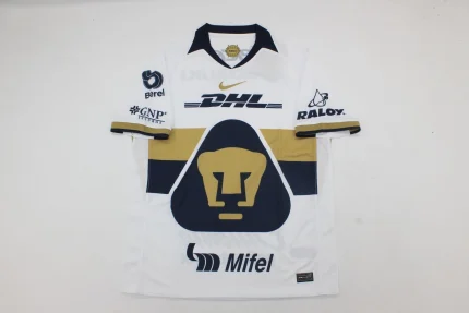 Pumas local 25/26