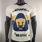 Pumas local 25/26 versión jugador