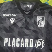 Vitória Guimarães visitante 25/26 - Imagen 2