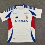 Yokohama F. Marinos visitante 25/26