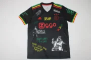 Ajax retro 21/22 Bob Marley color negro