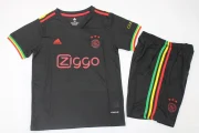 Kit de niño Ajax retro 21/22