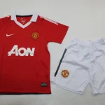Kit de niño Manchester United retro 10/11 local