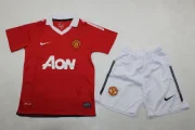Kit de niño Manchester United retro 10/11 local