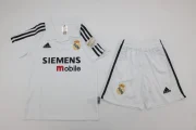 Kit de niño Real Madrid retro 02/03