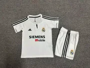 Kit de niño Real Madrid retro 03/04 local