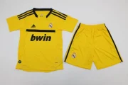 Kit de niño Real Madrid retro 11/12 portero amarillo