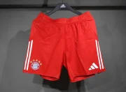 Short Bayern Münich local 25/26 versión jugador