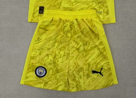 Short26-City-portero-amarillo-portada Short Manchester City portero color amarillo 25/26 - Imagen 1