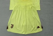 Short Juventus portero color amarillo 25/26