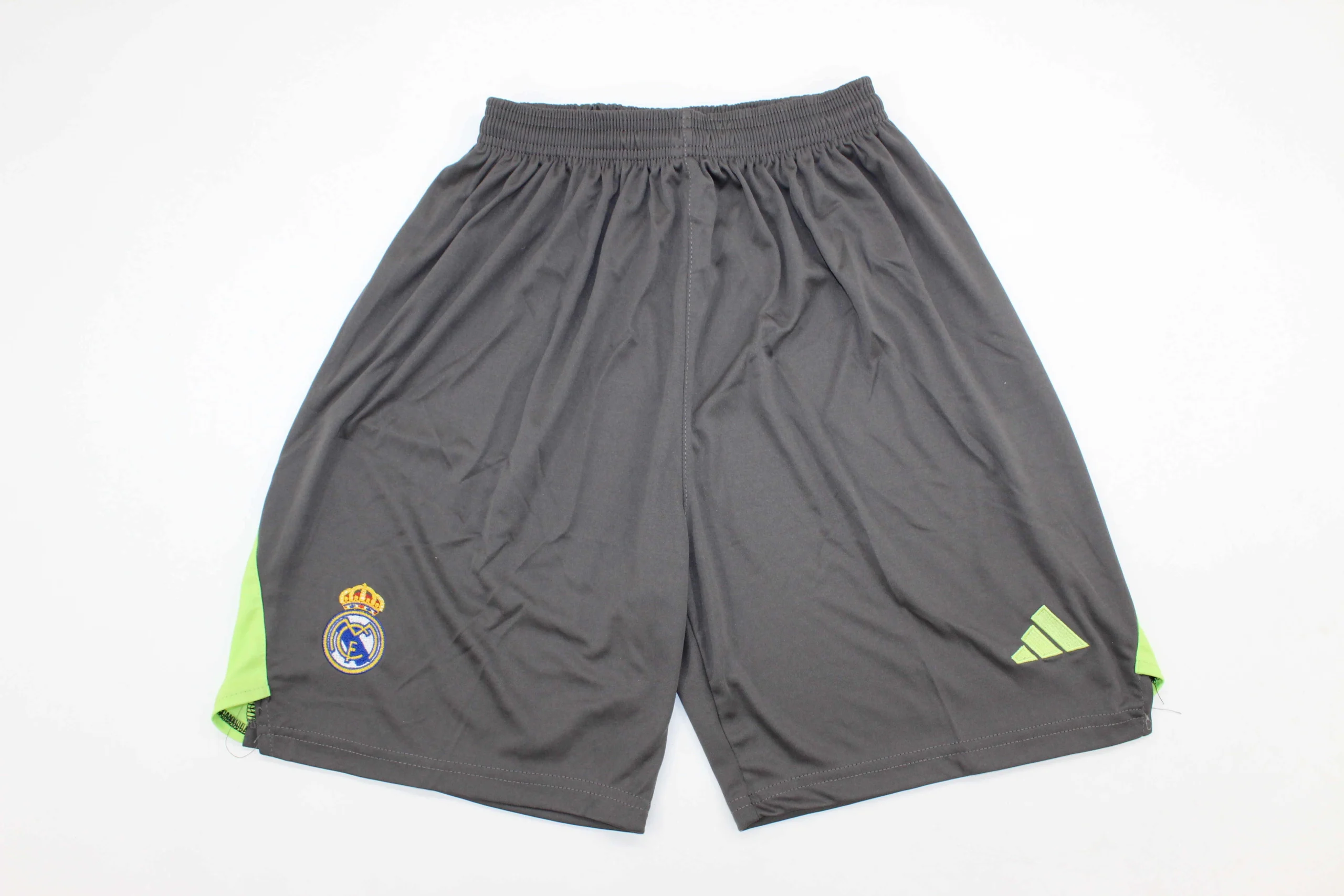 Short26-Madrid-portero-negro-portada Short Real Madrid portero color negro 25/26 - Imagen 1