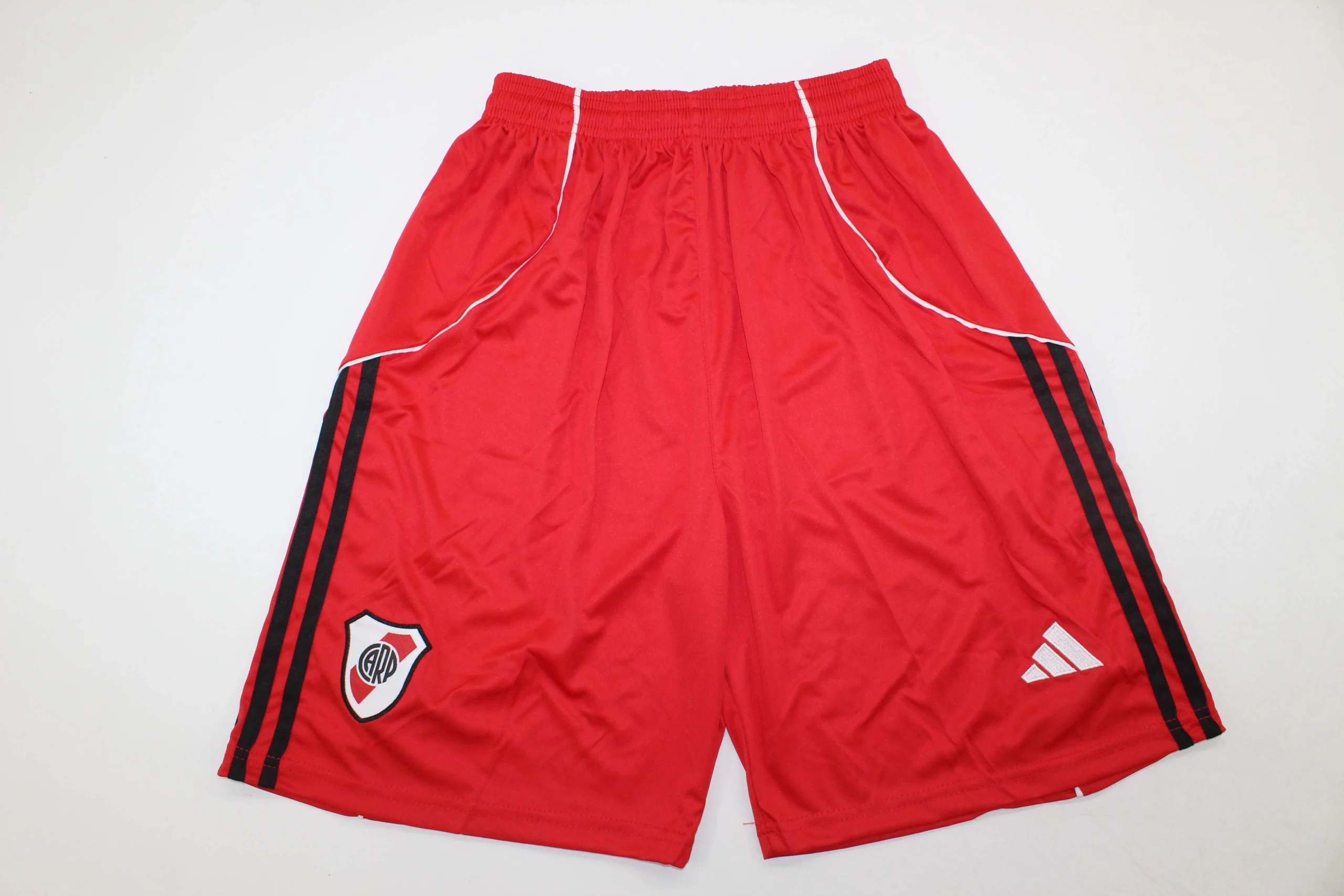 Short26-River-visitante-portada Short River Plate visitante 25/26 - Imagen 1