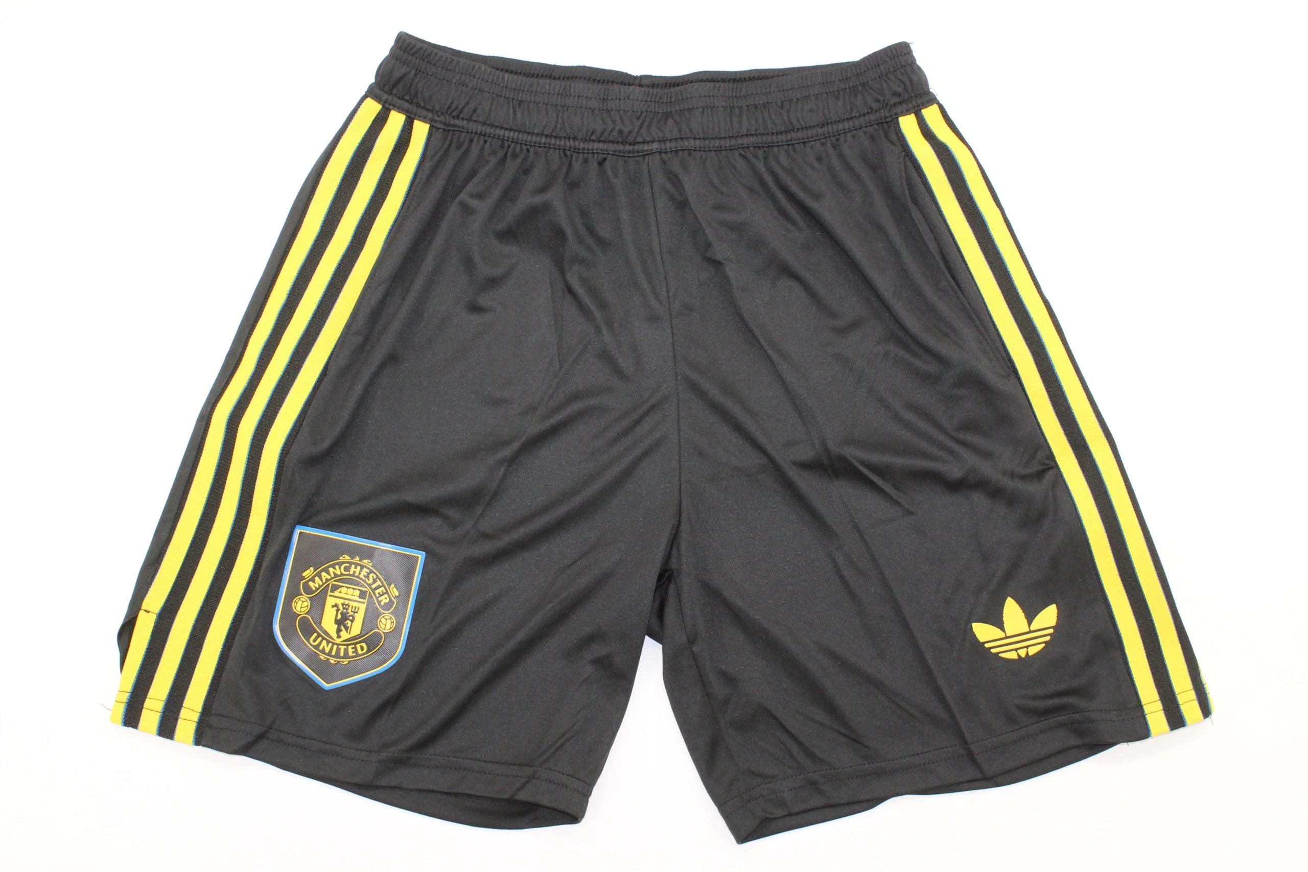 Short26-United-alternativa-portada Short Manchester United alternativa 25/26 - Imagen 1
