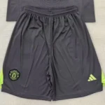 Short Manchester United portero color negro 25/26