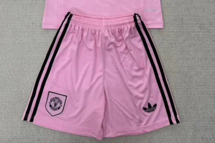 Short Manchester United portero color rosa 25/26