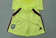 Short Aston Villa portero color amarillo 25/26