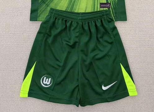 Short26-Wolfsburgo-local-portada Short Wolfsburgo local 25/26 - Imagen 1