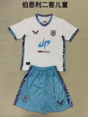 Kit de niño Burnley alternativa 25/26