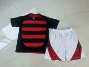 Kit de niño Flamengo local 25/26 - Imagen 2