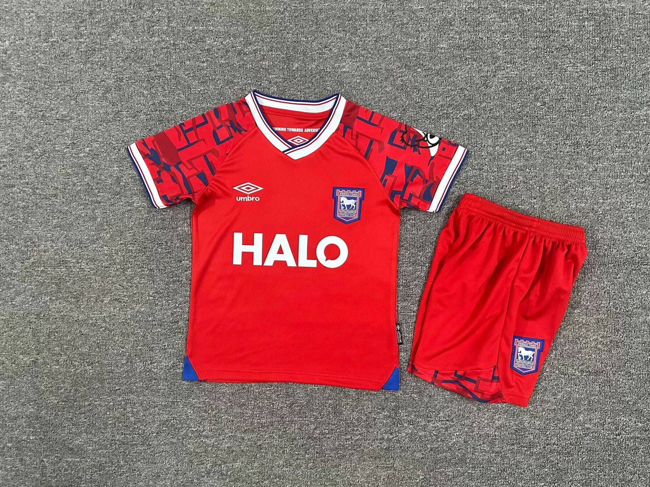 TallaNino26-Ipswich-Town-visitante-portada Kit de niño Ipswich Town visitante 25/26 - Imagen 1