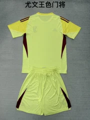 Kit de niño Juventus portero color amarillo 25/26 - Imagen 2