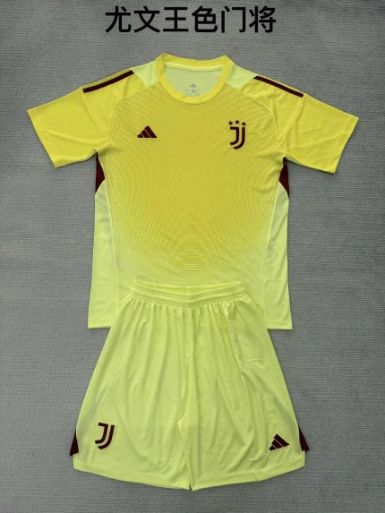 Kit de niño Juventus portero color amarillo 25/26