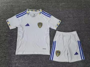Kit de niño Leeds United local