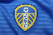 Kit de niño Leeds United visitante - Imagen 5