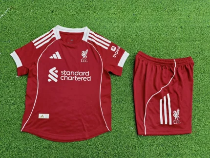 Kit de niño Liverpool local 25/26 versión jugador