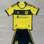 Kit de niño Nashville local 25/26