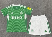 Kit de niño Newcastle United visitante 25/26