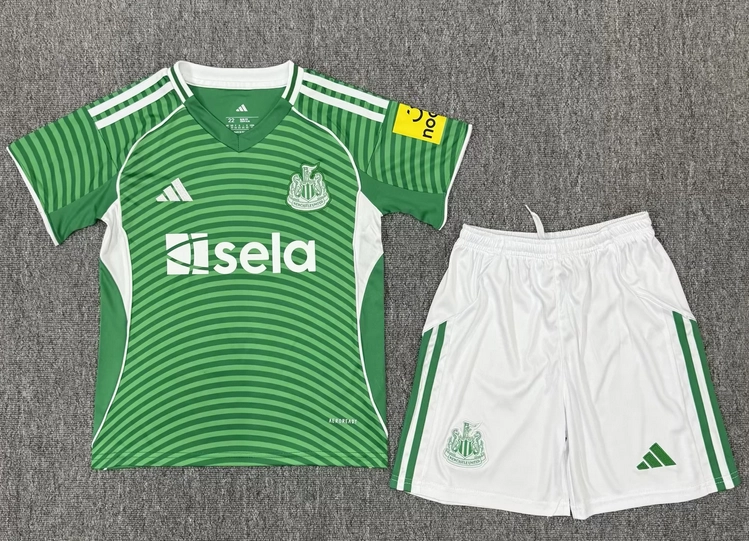 TallaNino26-Newcastle-United-visitante-portada Kit de niño Newcastle United visitante 25/26 - Imagen 1