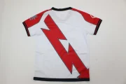 Kit de niño Rayo Vallecano local 25/26 - Imagen 18