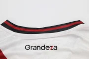 Kit de niño River Plate local 25/26 - Imagen 15