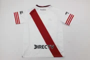 Kit de niño River Plate local 25/26 - Imagen 9