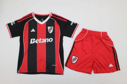 Kit de niño River Plate visitante 25/26