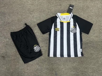 Kit de niño Santos visitante 25/26