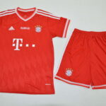 Kit de niño Bayern Münich retro 12/13