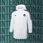 Abrigo Internacional modelo 02