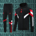 Chándal de adulto con gorro Manchester United modelo 02