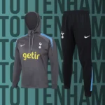 Chándal de adulto con gorro Tottenham modelo 02