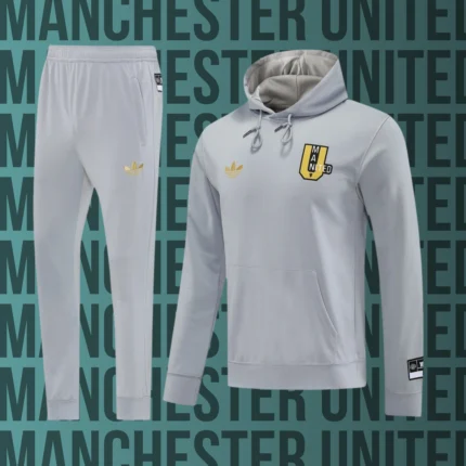 Chándal de adulto con gorro Manchester United modelo 03