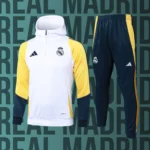 Chándal de adulto con gorro Real Madrid modelo 04