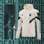 Chándal de adulto con gorro Real Madrid modelo 05