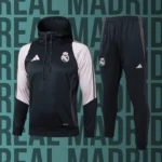 Chándal de adulto con gorro Real Madrid modelo 06