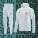 Chándal de adulto con gorro Real Madrid modelo 07