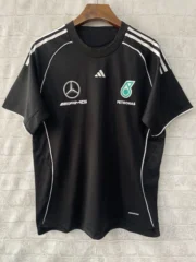 Camiseta Mercedes modelo 4