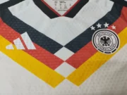 Kit de niño Alemania local 2026 versión jugador - Imagen 2