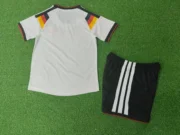 Kit de niño Alemania local 2026 versión jugador - Imagen 4