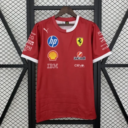 Camiseta Ferrari modelo 1
